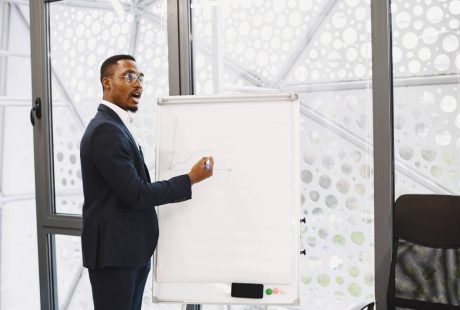 Choisir esgci pour se former au management