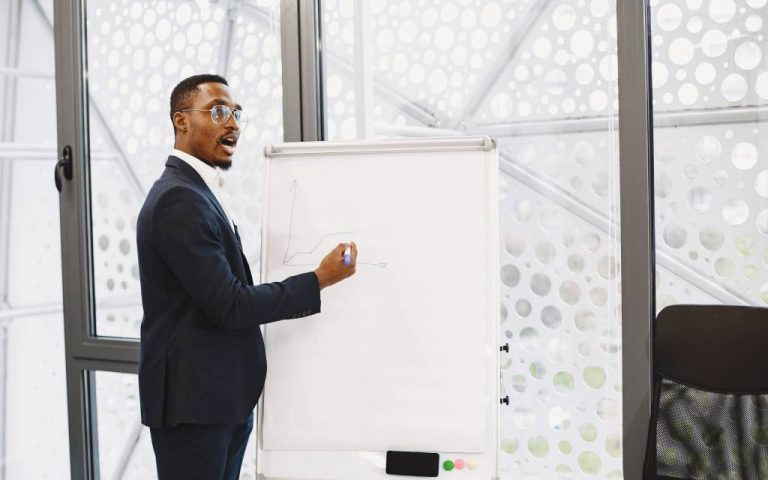 Choisir esgci pour se former au management