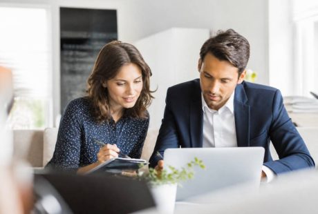 Account director : missions, compétences et salaire d’un directeur de comptes