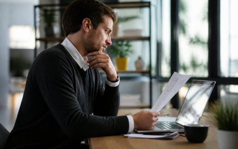 À qui adresser une lettre de motivation : les règles à suivre pour réussir sa candidature